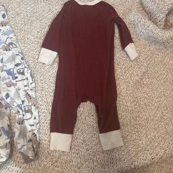 3/6 month bundle of one piece footie sleepers - Picture 3 of 7